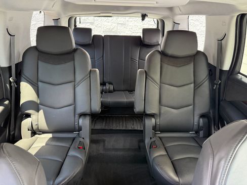 Used 2018 Cadillac Escalade Premium Luxury w/ LPO, Radiant Package AWD/4WD image 13