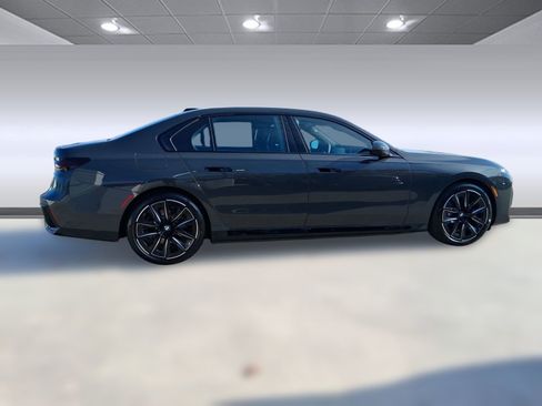 New 2026 BMW 750e xDrive w/ Executive Package image 8