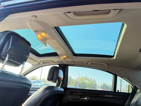 Used 2011 Mercedes-Benz S 550 4MATIC image 27