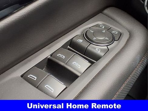 Used 2025 Chevrolet Tahoe High Country w/ Sun And Tow Package image 15