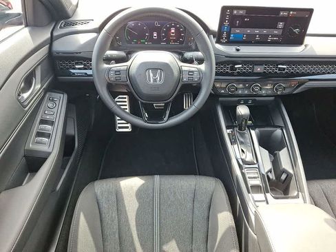 Certified 2025 Honda Accord Sport image 21
