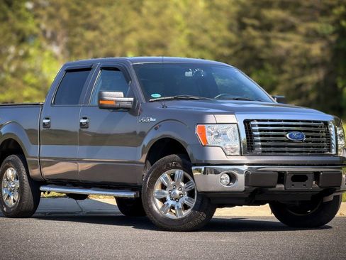 Used 2011 Ford F150 XLT w/ XLT Chrome Pkg AWD/4WD image 5