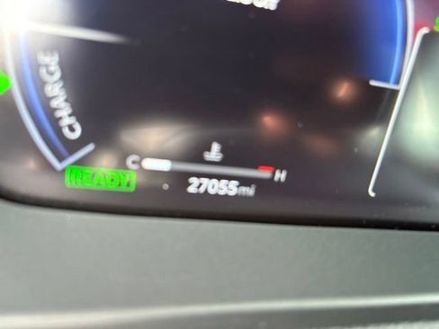 Used 2023 Toyota Crown w/ Carpet Mat Package (TMS) AWD/4WD image 24