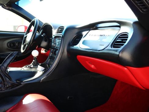 Used 2001 Chevrolet Corvette Z06 w/ Memory Pkg image 95