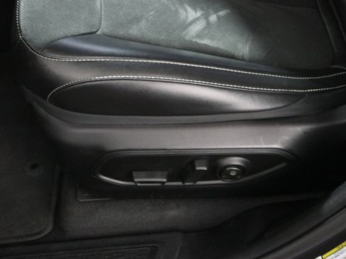 Used 2024 Jeep Grand Cherokee L Laredo image 23