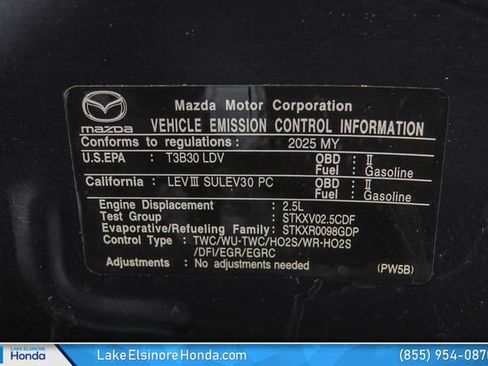 Used 2025 MAZDA MAZDA3 s FWD image 32