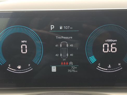 Used 2026 Hyundai Tucson SEL AWD/4WD image 16