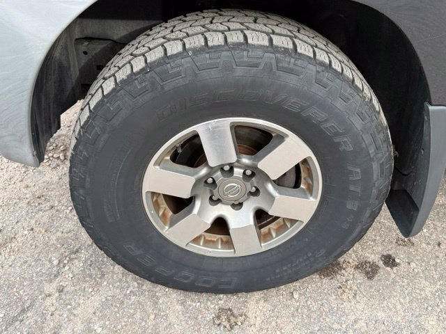 Used 2010 Nissan Xterra Off-Road AWD/4WD image 10