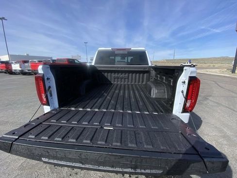 New 2026 GMC Sierra 1500 SLT w/ SLT Premium Package AWD/4WD image 24