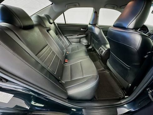 Used 2017 Toyota Camry XLE image 25