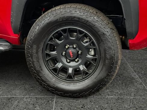 Certified 2026 Toyota 4Runner TRD Off-Road Premium AWD/4WD image 11