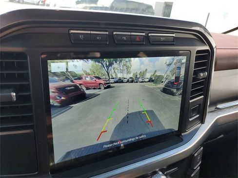 Used 2022 Ford F150 Lariat w/ Equipment Group 502A High image 28