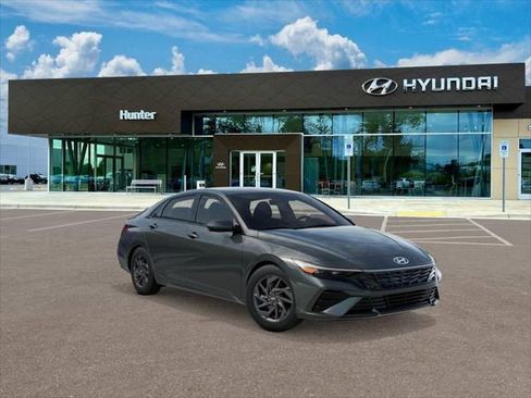 New 2026 Hyundai Elantra Blue FWD image 2