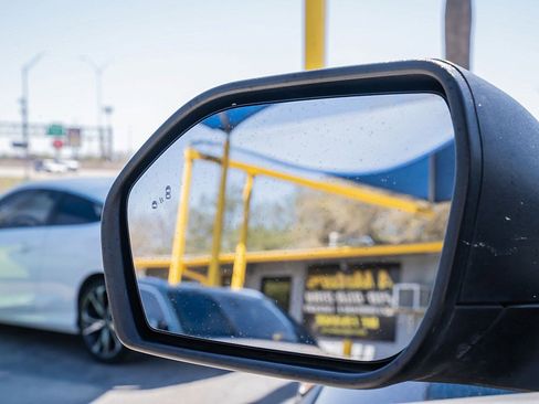 Used 2021 Ford Explorer XLT w/ Equipment Group 202A image 34