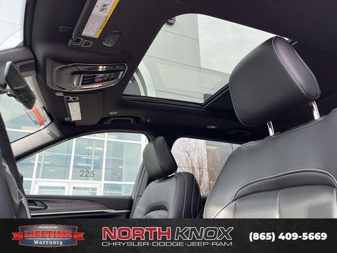 New 2026 Jeep Grand Cherokee L Limited w/ Limited Altitude Package AWD/4WD image 12