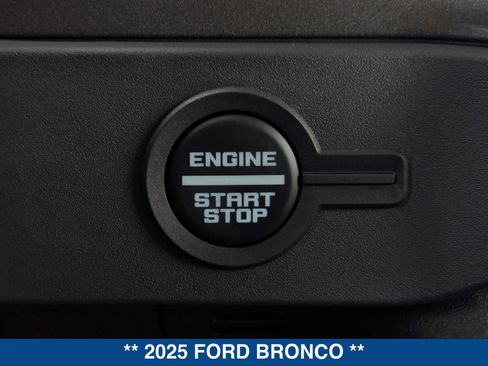 New 2025 Ford Bronco Badlands image 35