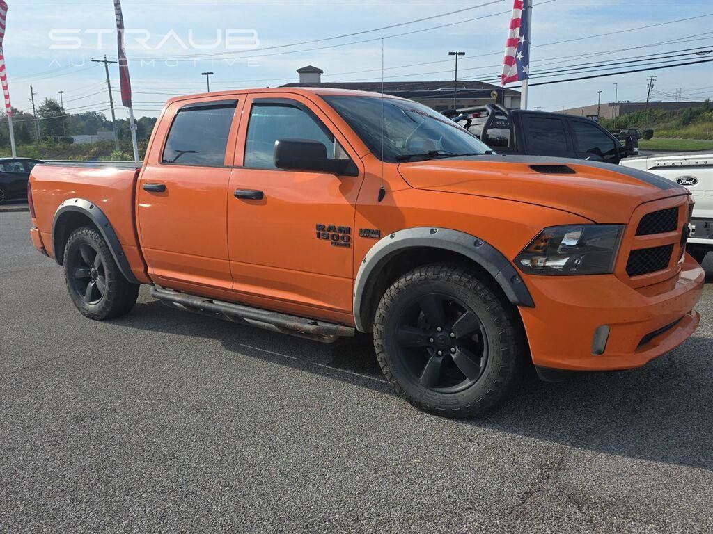 Used 2019 RAM 1500 Express w/ Express Value Package AWD/4WD image 3