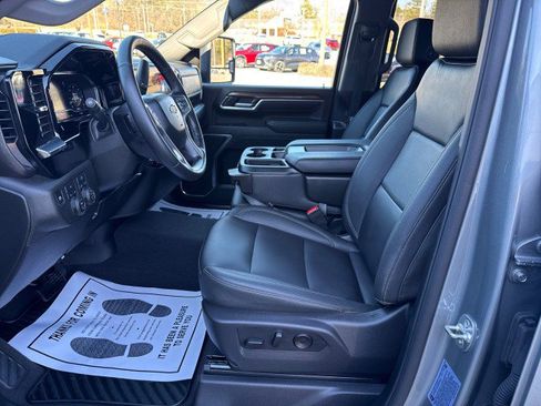 Used 2025 Chevrolet Silverado 2500 LT w/ Leather Package image 12