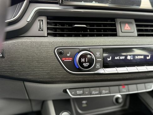 Used 2022 Audi A4 2.0T Premium Plus w/ Premium Plus Package image 38