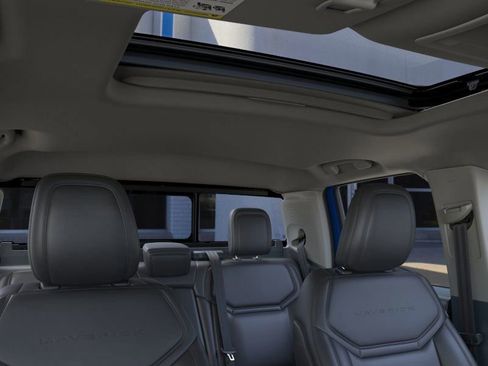 New 2026 Ford Maverick Lariat w/ Black Appearance Package image 12