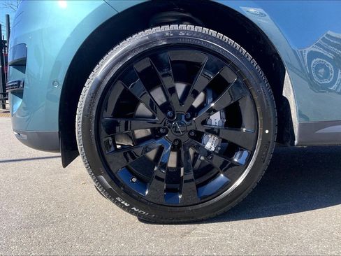 New 2026 Land Rover Range Rover Sport SE image 11