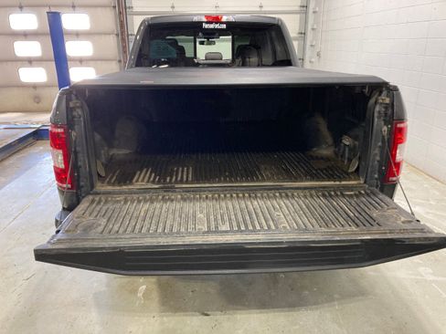Used 2019 Ford F150 XLT w/ Equipment Group 302A Luxury AWD/4WD image 15