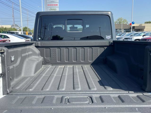 Used 2023 Jeep Gladiator Sport AWD/4WD image 20