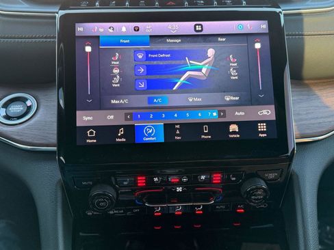 Used 2023 Jeep Grand Cherokee L Summit w/ High Altitude Package image 31