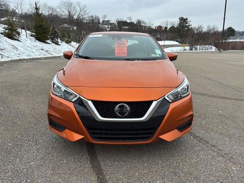 Used 2020 Nissan Versa SV image 7