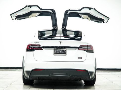 Used 2022 Tesla Model X Plaid AWD/4WD image 15