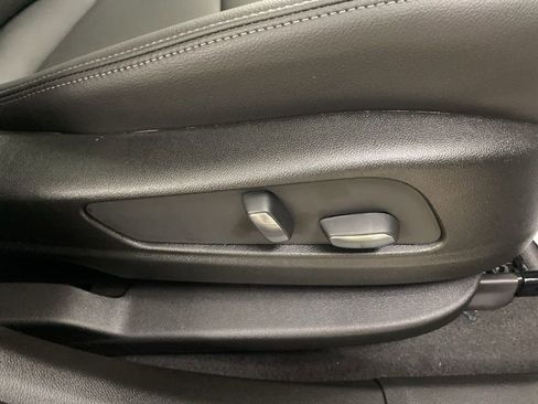 New 2025 Cadillac XT6 Luxury AWD/4WD image 20