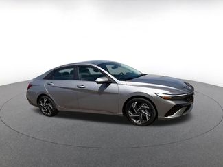 Used 2025 Hyundai Elantra SEL FWD video 2