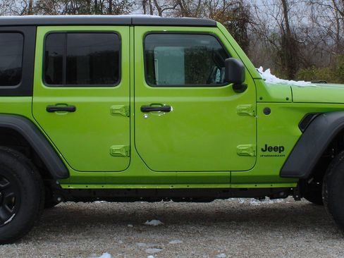 New 2026 Jeep Wrangler Unlimited Sport image 4