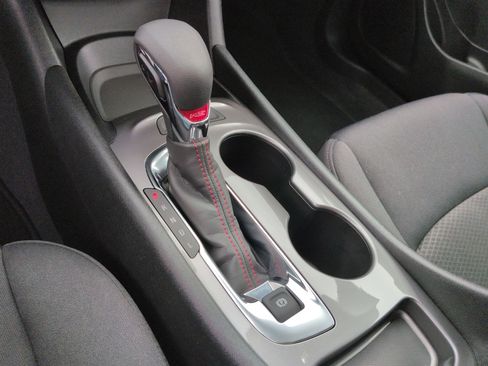 Certified 2025 Chevrolet Malibu RS image 16