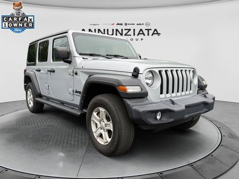 Used 2022 Jeep Wrangler Unlimited Sport AWD/4WD image 7