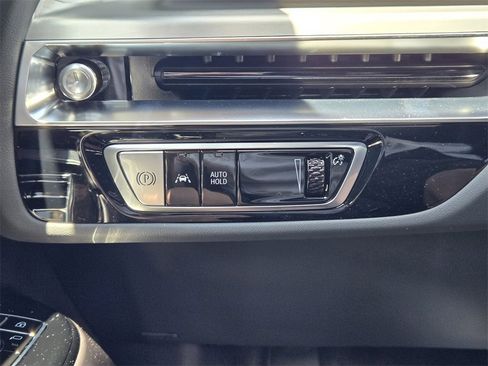 New 2025 Cadillac Lyriq Luxury image 23