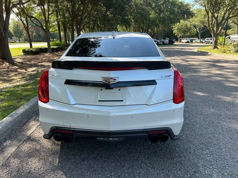 Used 2019 Cadillac CTS V w/ Carbon Fiber Package RWD image 7