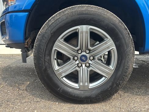 Used 2019 Ford F150 XLT w/ Equipment Group 302A Luxury AWD/4WD image 15