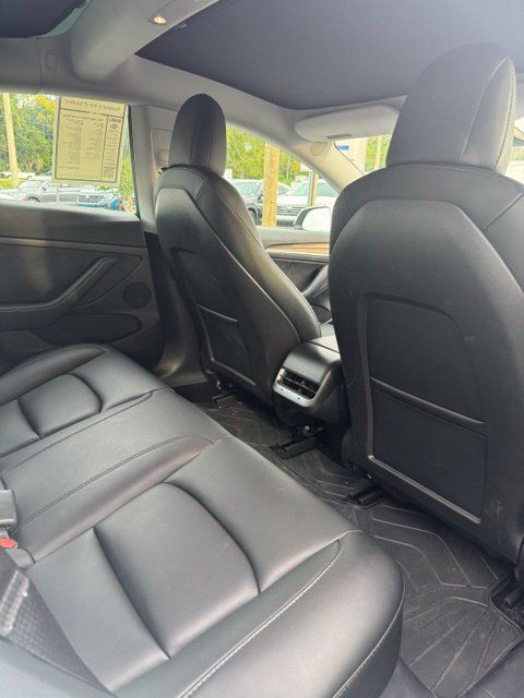 Used 2021 Tesla Model 3 Long Range AWD/4WD image 11