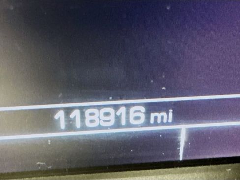 Used 2018 Chevrolet Malibu LT image 12