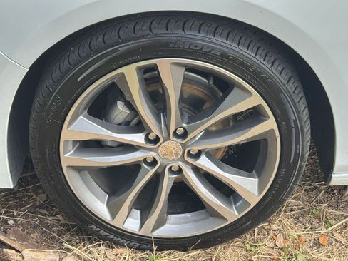 Used 2024 Chevrolet Malibu LT image 30