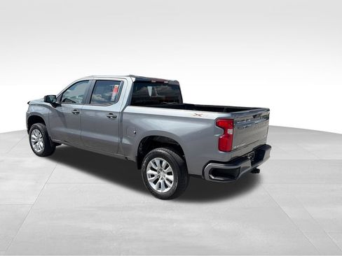 Used 2020 Chevrolet Silverado 1500 Custom w/ Custom Value Package AWD/4WD image 4
