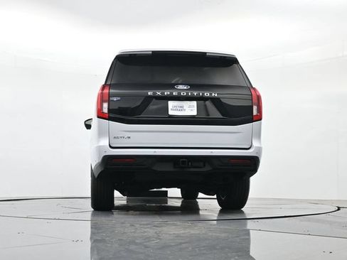 Certified 2025 Ford Expedition Active RWD image 44