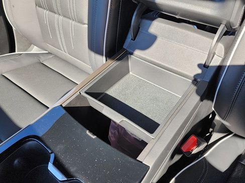 New 2026 Buick Enclave Avenir image 34