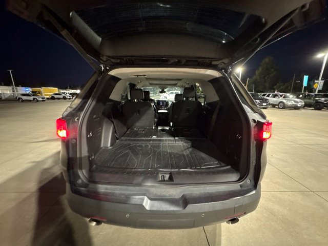 Used 2021 Chevrolet Traverse RS AWD/4WD image 23