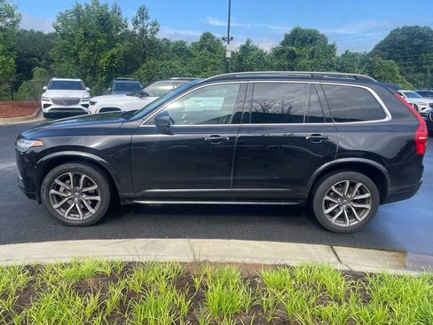 Used 2019 Volvo XC90 T5 Momentum w/ Protection Package Premier FWD image 5