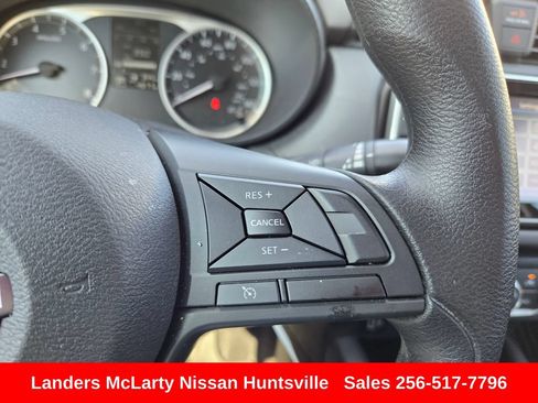 Used 2025 Nissan Versa S w/ Trunk Package FWD image 23