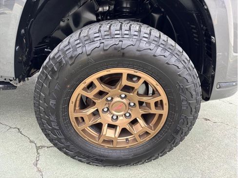 Used 2016 Toyota 4Runner Limited image 25