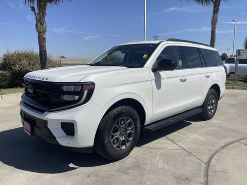 Used 2025 Ford Expedition Active RWD image 1