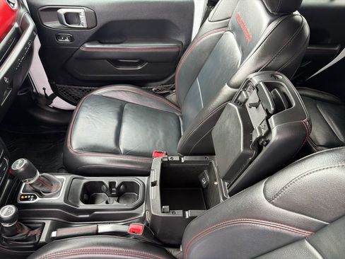 Used 2018 Jeep Wrangler Unlimited Rubicon image 48